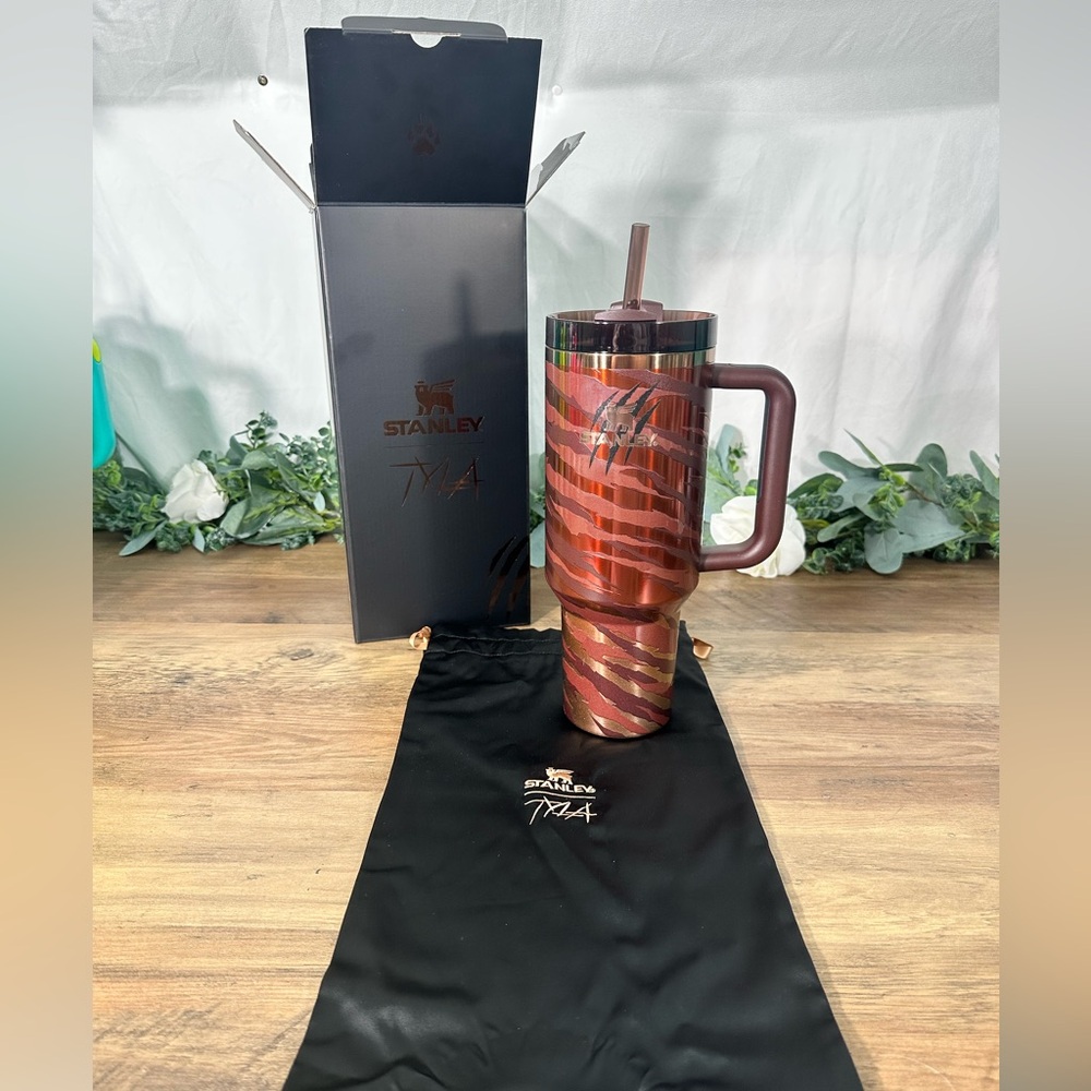 Stanley x Tyla 40oz Limited Edition tumbler